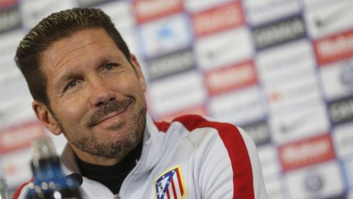 Simeone, en una rueda de prensa en el Calderón.-Foto: AGUSTÍN CATALÁN