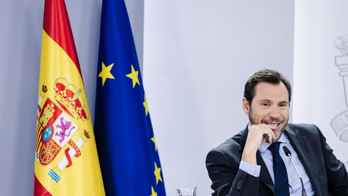 El responsable de Transportes, Óscar Puente, tras la reunión del Consejo de Ministros.- EUROPA PRESS