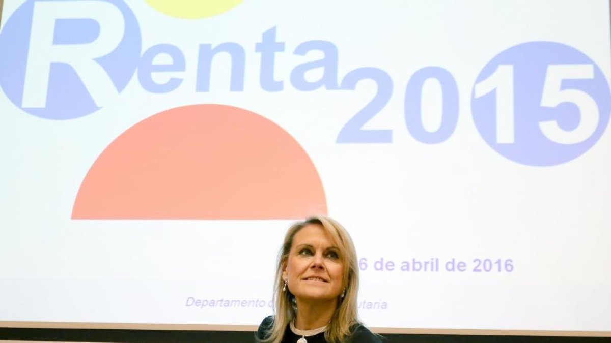 La delegada especial de la Agencia Tributaria en Castilla y León, Georgina de la Lastra, presenta la Campaña de Renta 2015-ICAL
