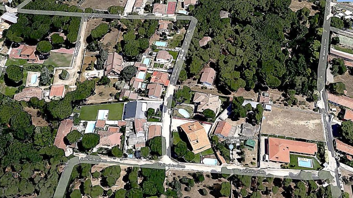 Infografía del entorno de la calle Avellano, una de las vías que siguen con solado de tierra y serán asfaltadas.-GOOGLE MAPS