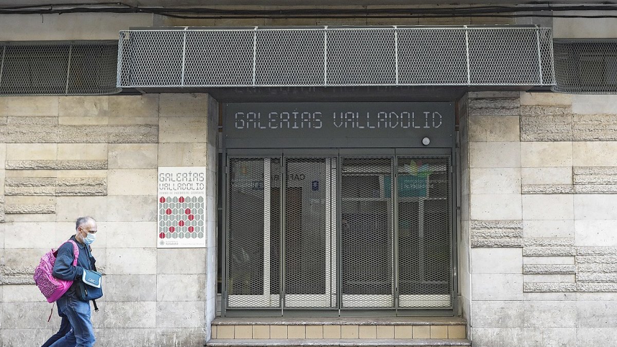 Las galerías Valladolid,antiguas galerías López Gómez, próximo centro de actividades culturales. - J.M. LOSTAU