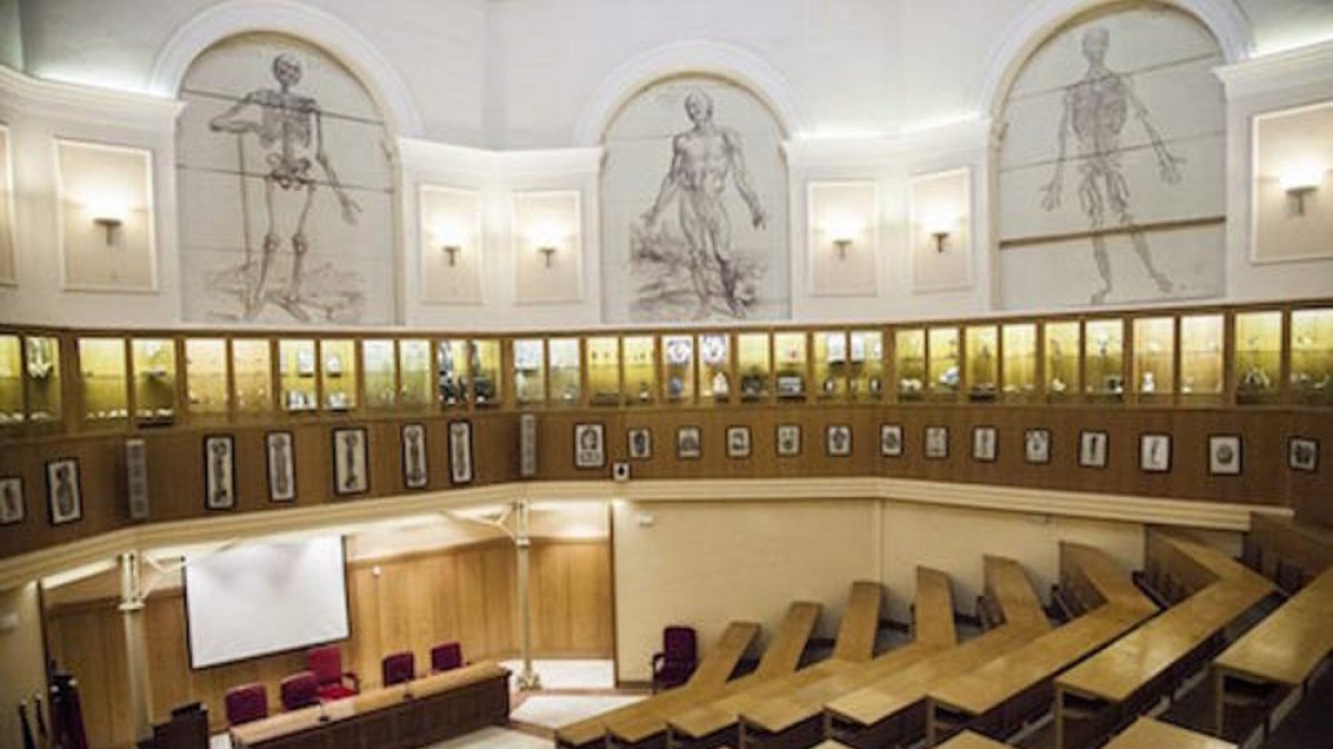 Anfiteatro López Prieto de la Facultad de Medicina de Valladolid.-www.magiavalladolid.es
