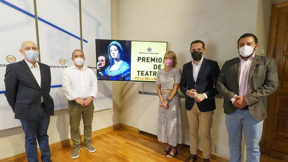 La Diputación de Valladolid presenta la convocatoria del VI Premio de Creación Literaria Villa del Libro. - E.M.