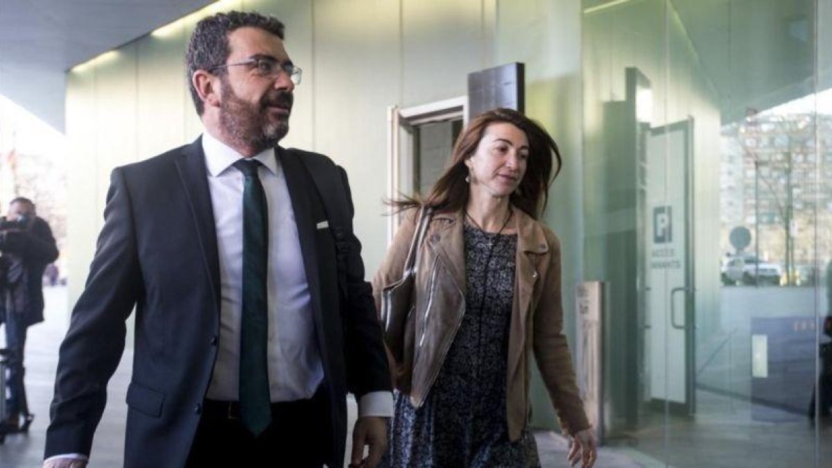 El abogado de CDC, Francesc Sanchez, a su llegada al juicio del 'caso Palau.-EFE / QUIQUE GARCÍA