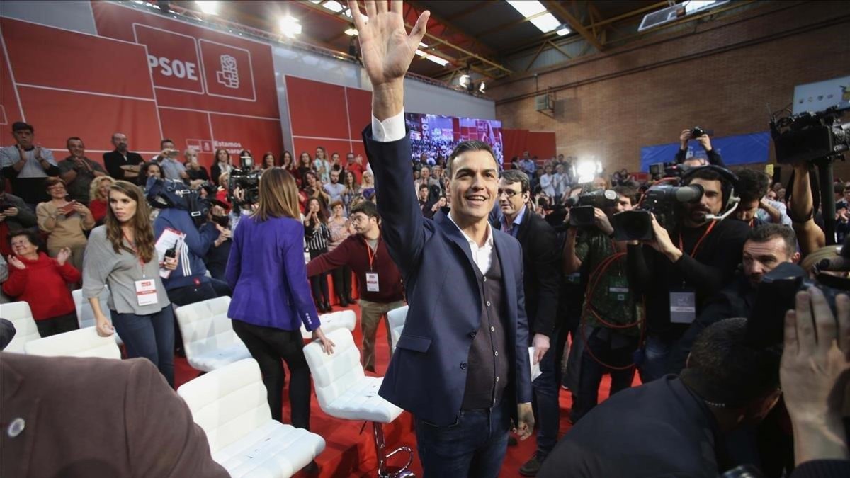 Pedro Sánchez, este sábado en Fuenlabrada (Madrid).-DAVID CASTRO