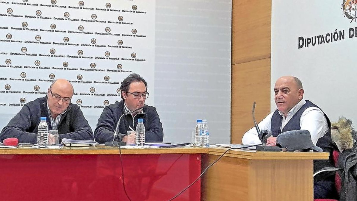 Pedro Pariente ayer, durante su comparecencia en la comisión de investigación de Meseta Ski.-S. G. C.