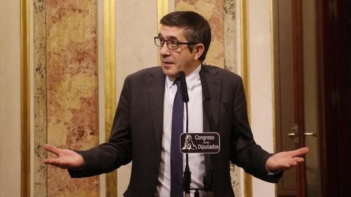 Comparecencia del presidente del Congreso Patxi López, para informar que el rey ha propuesto formar gobierno a Pedro Sánchez.-AGUSTIN CATALAN