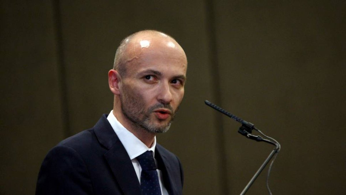 El secretario general del Consejo de Sareb, Óscar García Maceiras, pronuncia una conferencia en Valladolid bajo el título 'El papel de Sareb en la recuperación económica'-Ical