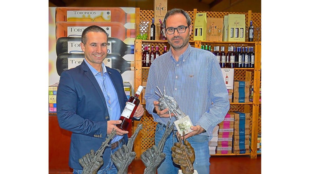 Presentación de la III Ruta de Pinchos ‘al Cigales’ en la Diputación-EL MUNDO