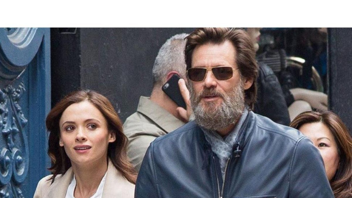 Cathriona White y Jim Carrey.-EL PERIÓDICO