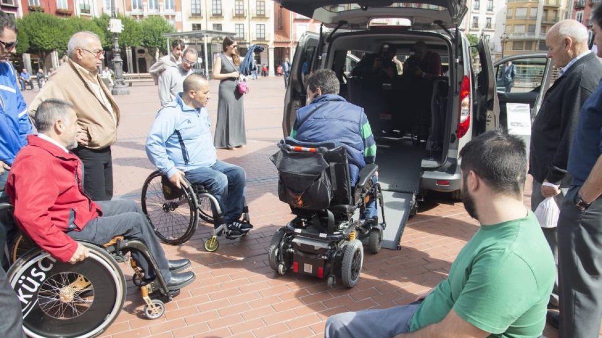 La Fundación Once y Ford España presentan el Plan Adapta-Ical