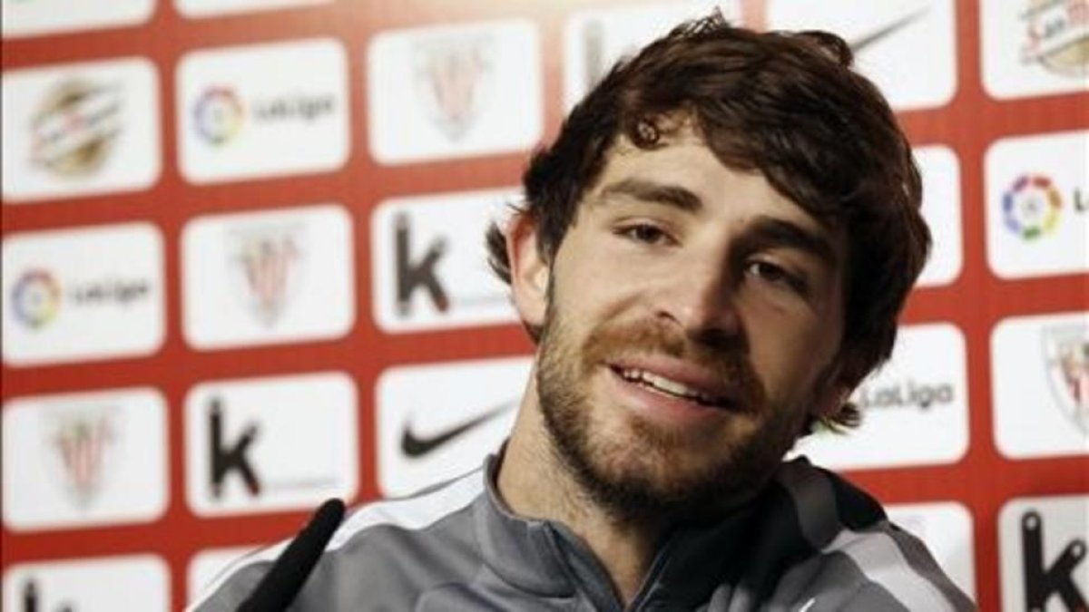 Yeray Álvarez en rueda de prensa.-LUIS TEJIDO
