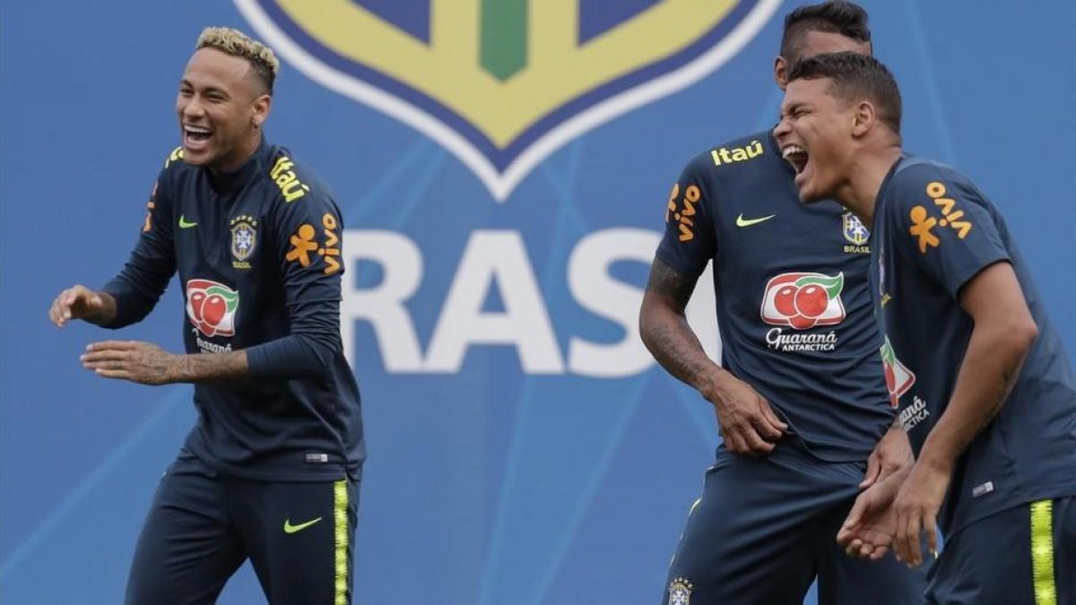 Silva y Neymar entrenan en Rusia-SEBASTIAO MOREIRAS (EFE)