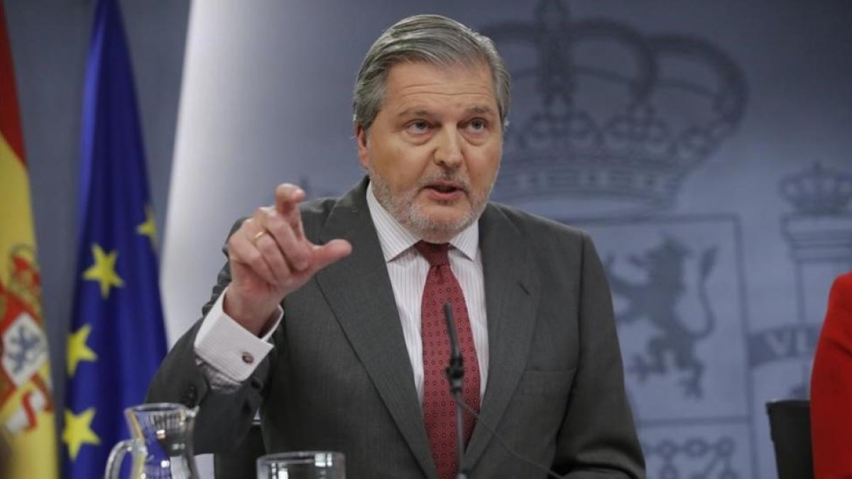 El portavoz del Gobierno, Íñigo Méndez de Vigo, en rueda de prensa.-EFE/ JC HIDALGO