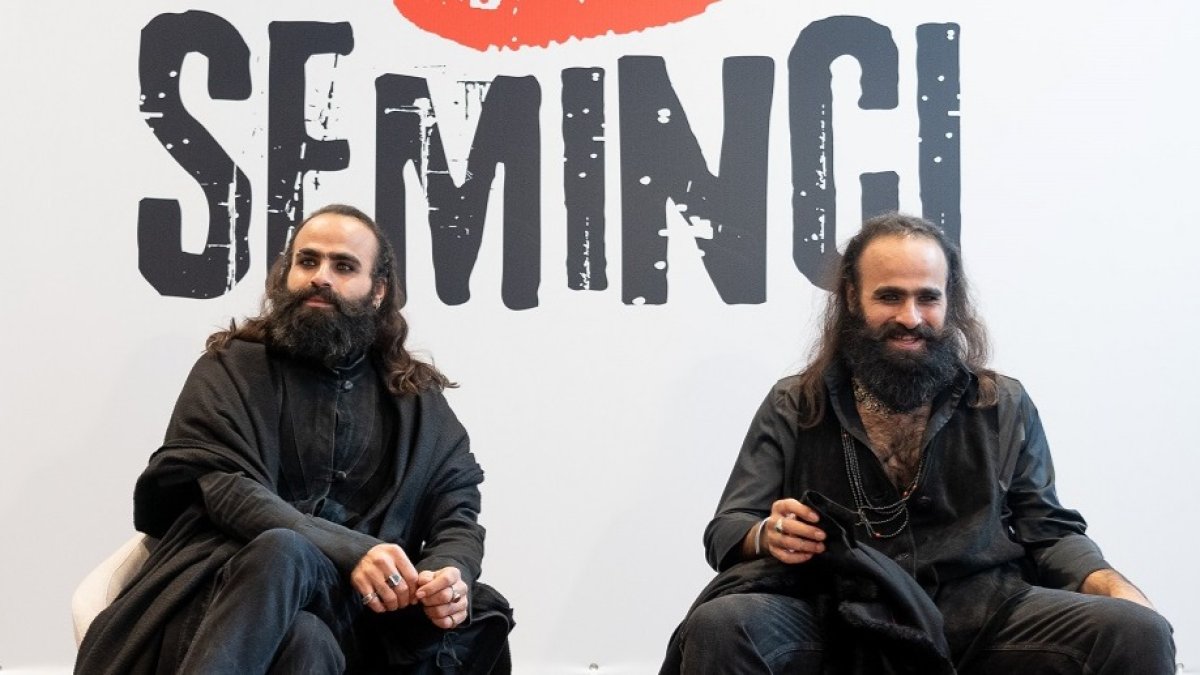 Los directores Tarzan Nasser (D) y Arab Nasser (I) en la rueda de prensa sobre la película 'Gaza mon amour'. ICAL.