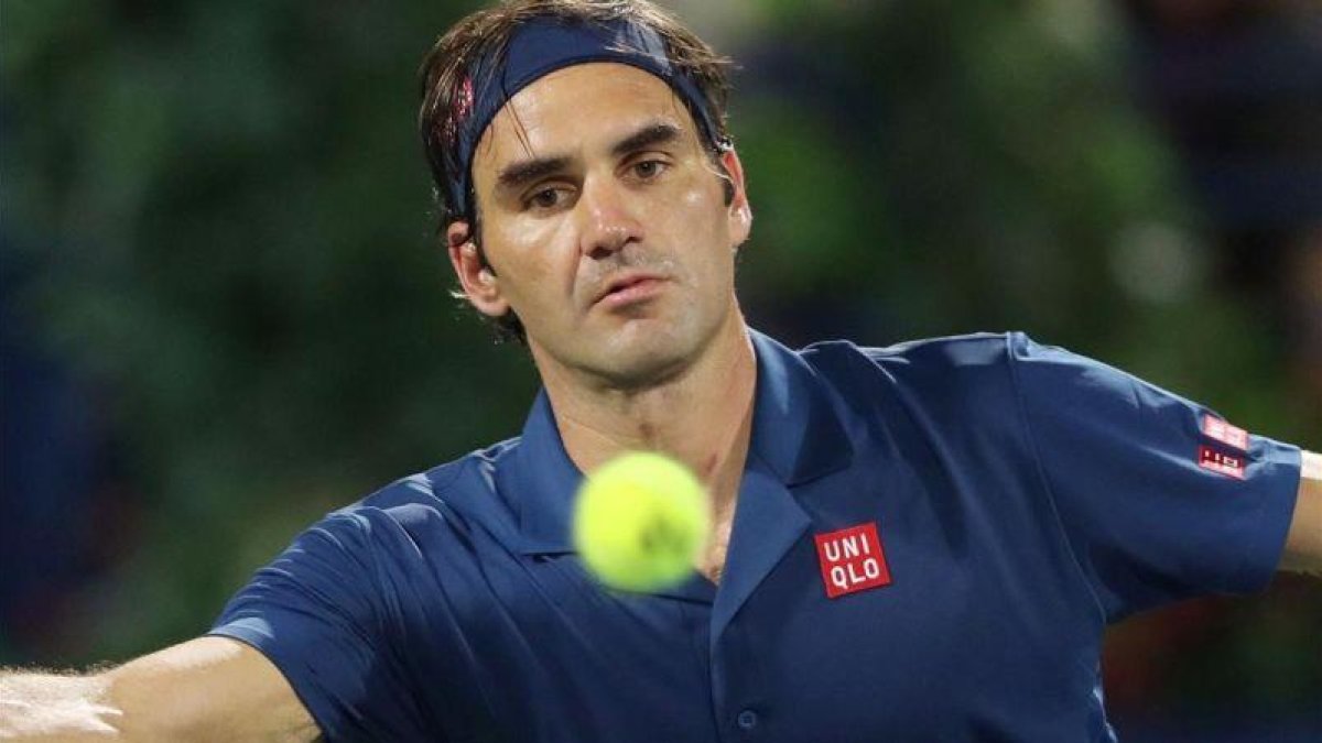 Roger Federer, en Dubái.-REUTERS / AHMED JADALLAH