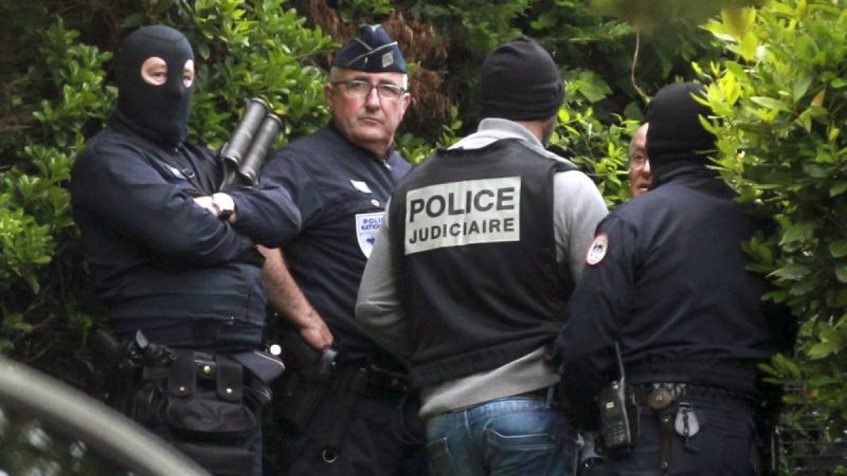 Dos presuntos miembros de ETA han sido detenidos en Francia.-Foto: EFE