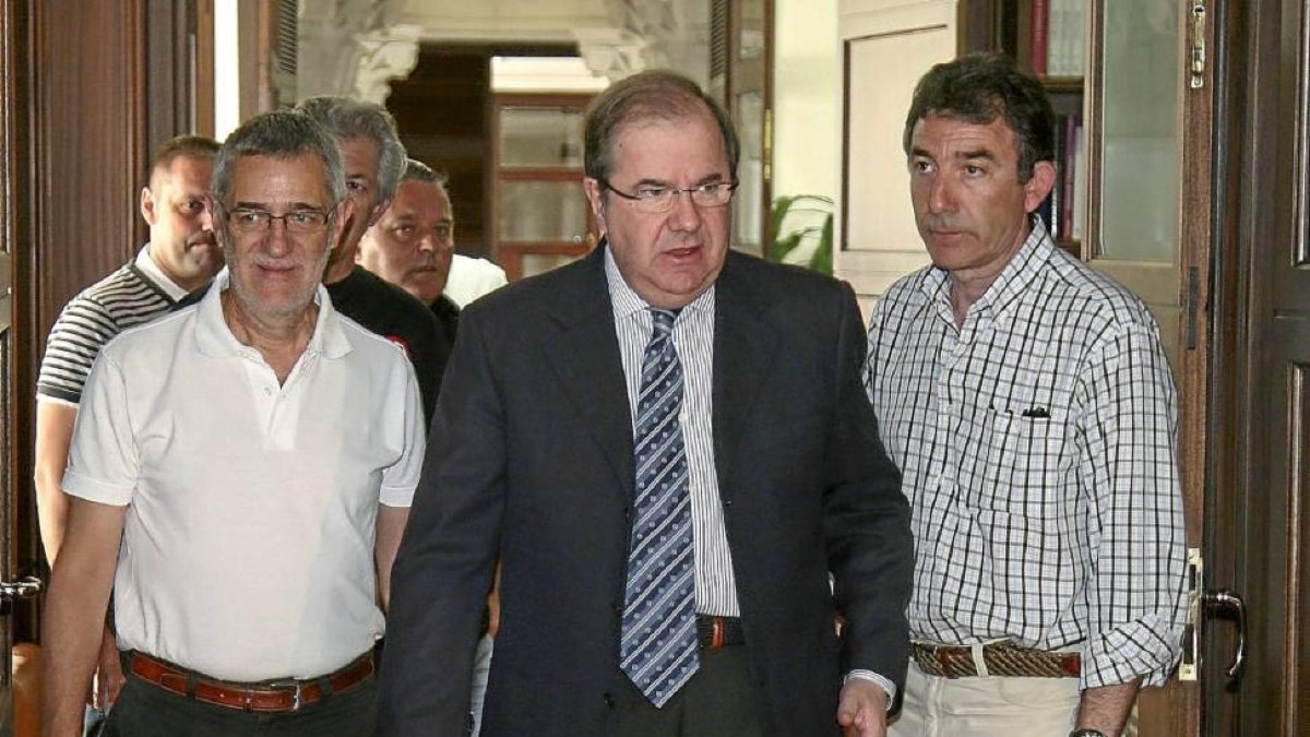 Herrera con Prieto y Hernández en una imagen de archivo.-Ical