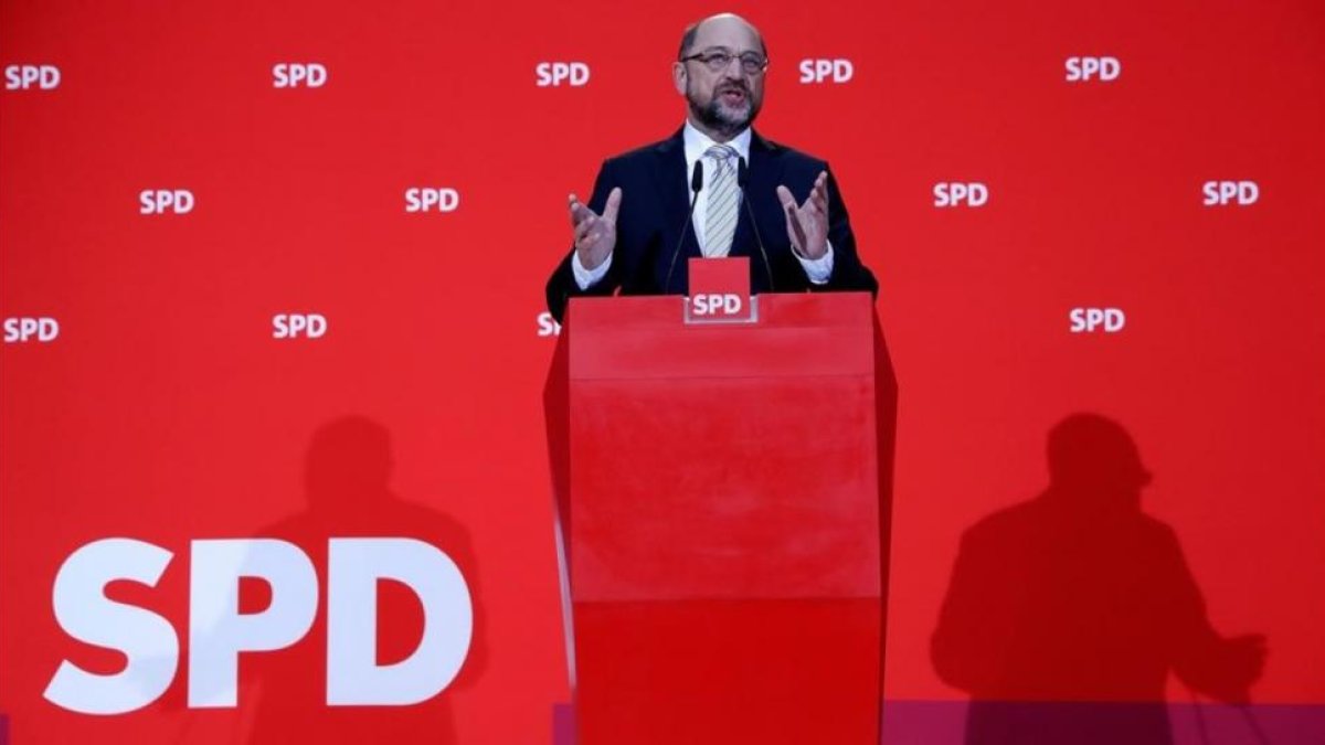 Martin Schulz ofrece una rueda de prensa en Berlín.-EFE / FELIPE TRUEBA