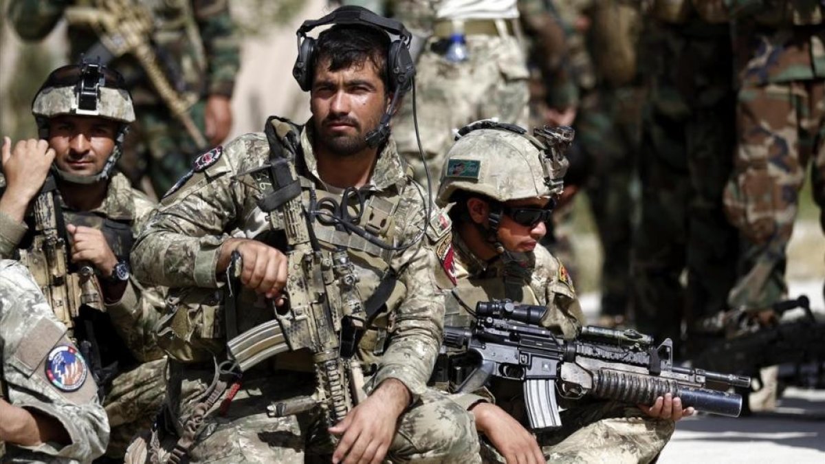 Fuerzas de seguridad afganas en Kabul.-EFE / JAWAD JALALI