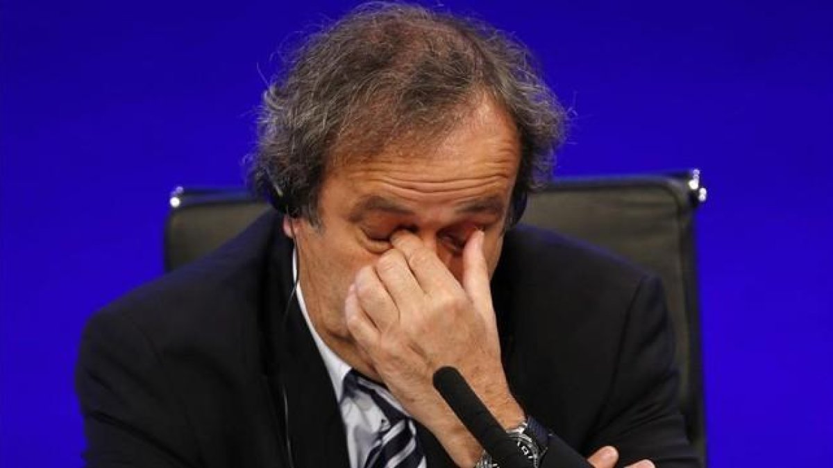 Michel Platini durante una de sus últimas apariciones al cargo de la UEFA-AGENCIA AP / SANG TAN