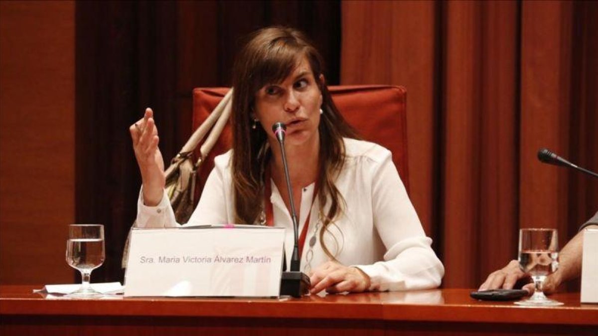 Victoria Álvarez durante la comisión de investigación en el Parlament por el 'caso Pujol' en 2015.-