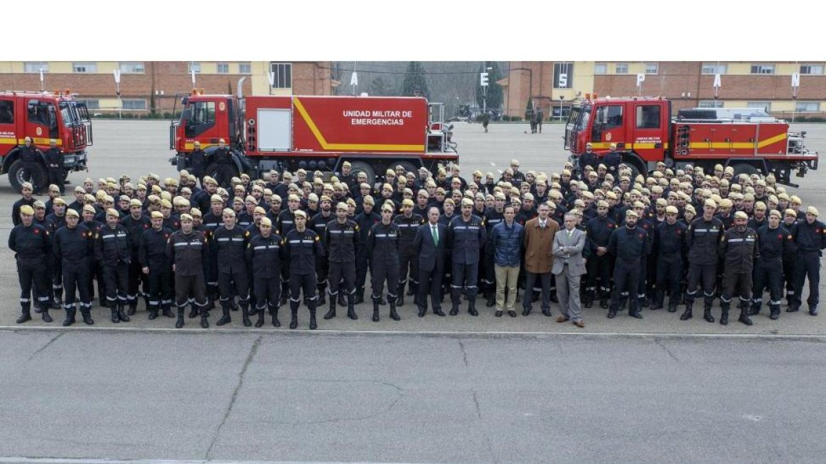 Iberdrola forma en riesgo eléctrico a la Unidad Militar de Emergencias en León-Ical