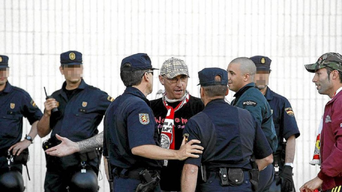 Imagen de archivo de agentes de la UIP en su labor habitual de control en el Estadio José Zorrilla-Pablo Requejo