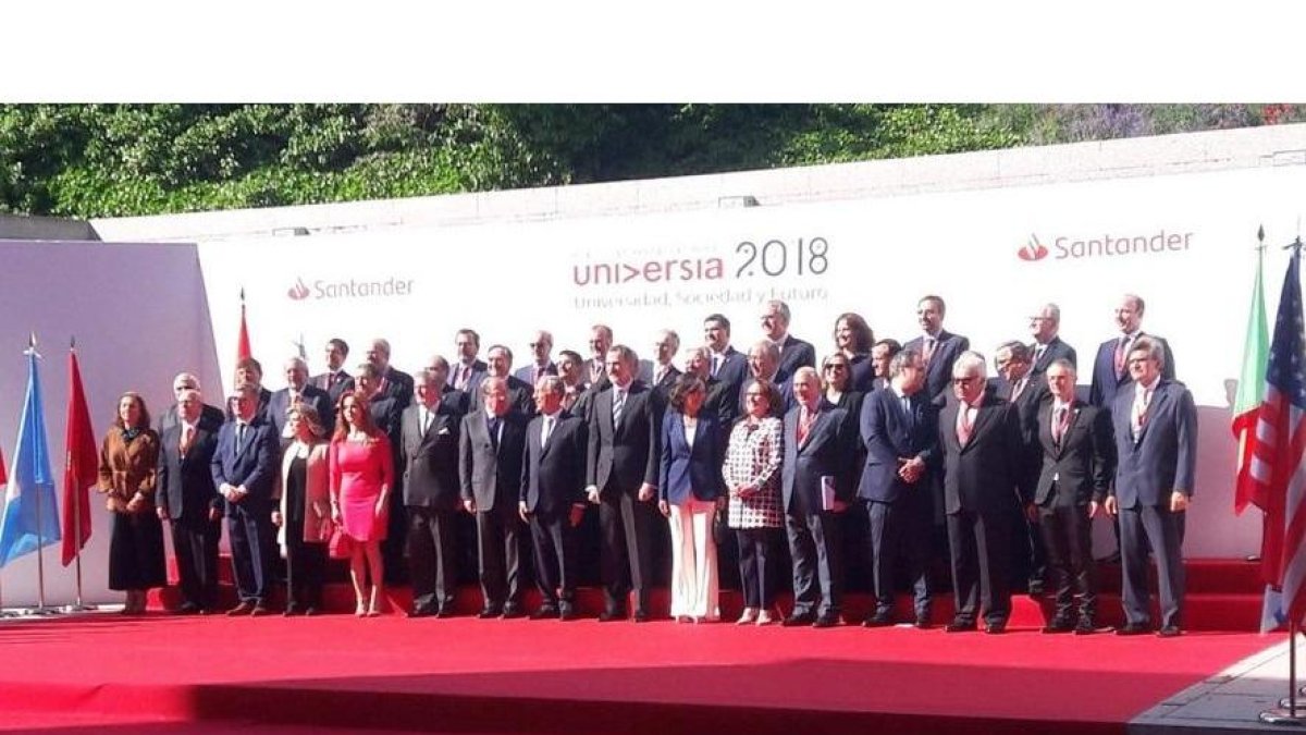 Presentación de Universia.-TWITTER