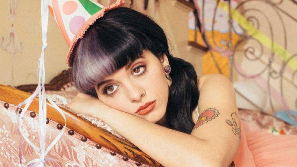 -CANAL OFICIAL DE MELANIE MARTINEZ