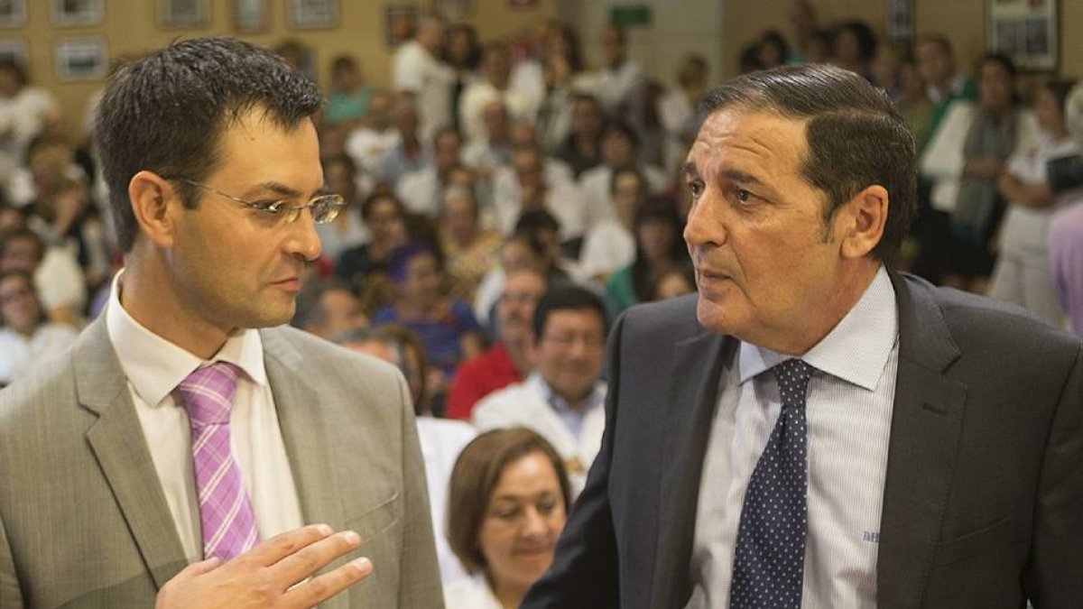 El consejero de Sanidad, Antonio María Sáez, asiste a la presentación de Francisco Montes como nuevo gerente del Complejo Asistencial de Zamora-Ical