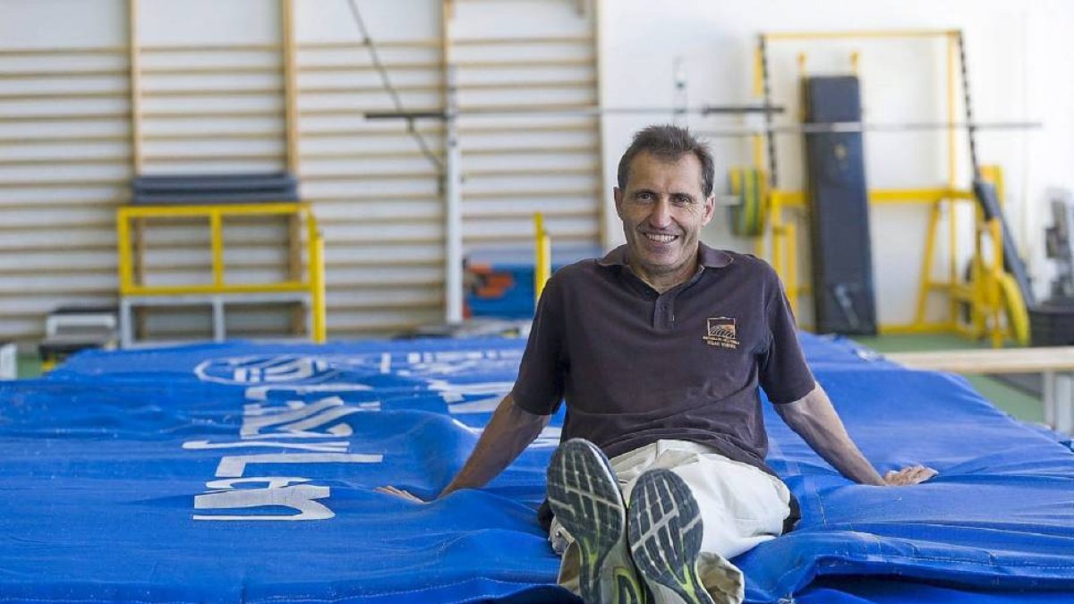 Isaac Viciosa posa sonriente en las instalaciones de Río Esgueva.-Pablo Requejo