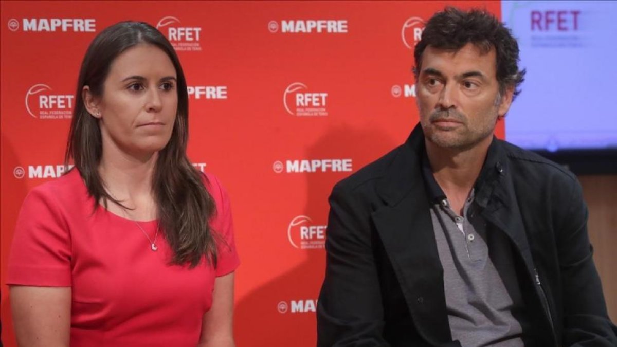 Anabel Medina y Sergi Bruguera, durante su presentación en el CSD.-ZIPI / EFE