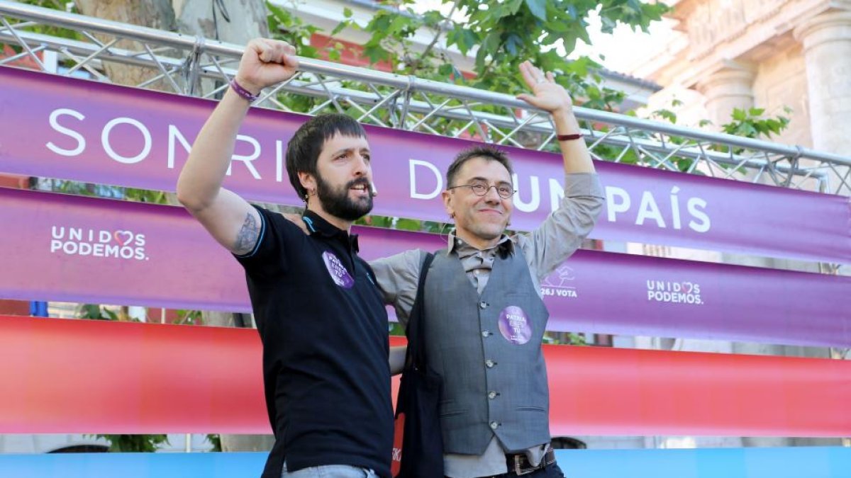 Juanma del Olmo junto a Juan Carlos Monedero-ICAL