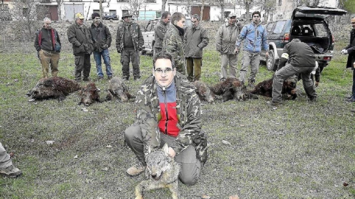 Lobo abatido en una cacería en la Santa Espina en Valladolid.-D. V.
