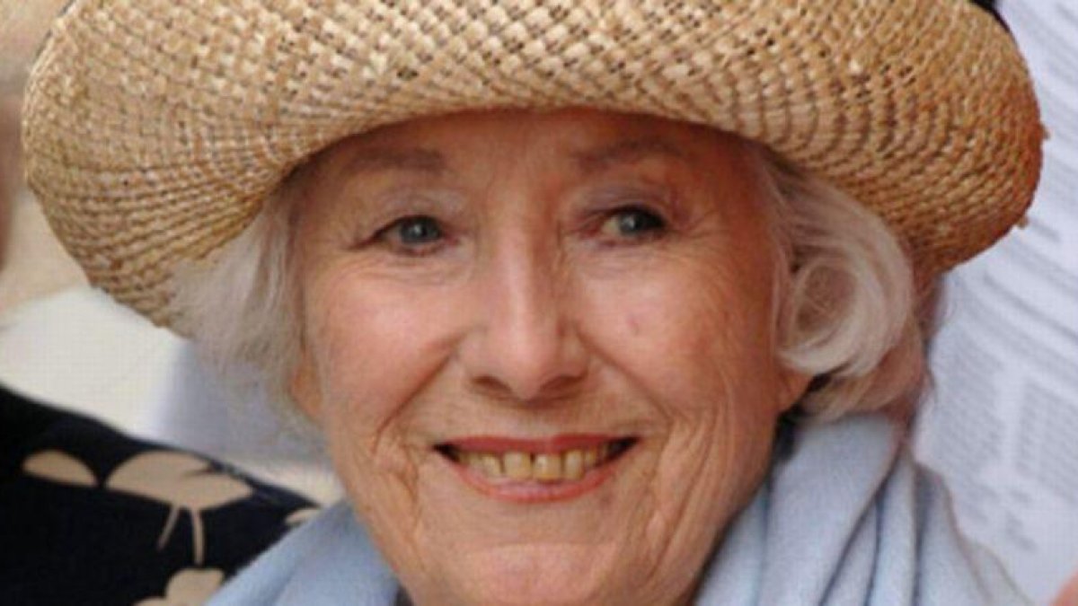 Vera Lynn, a sus 92 años, es la cantante que más discos vende en el Reino Unido.-AP / MATTHEW FEARN