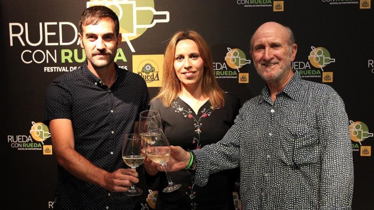 Jon Plazaola, Carmen Sanmartín y Javier Angulo, ayer, en Madrid.-ICAL
