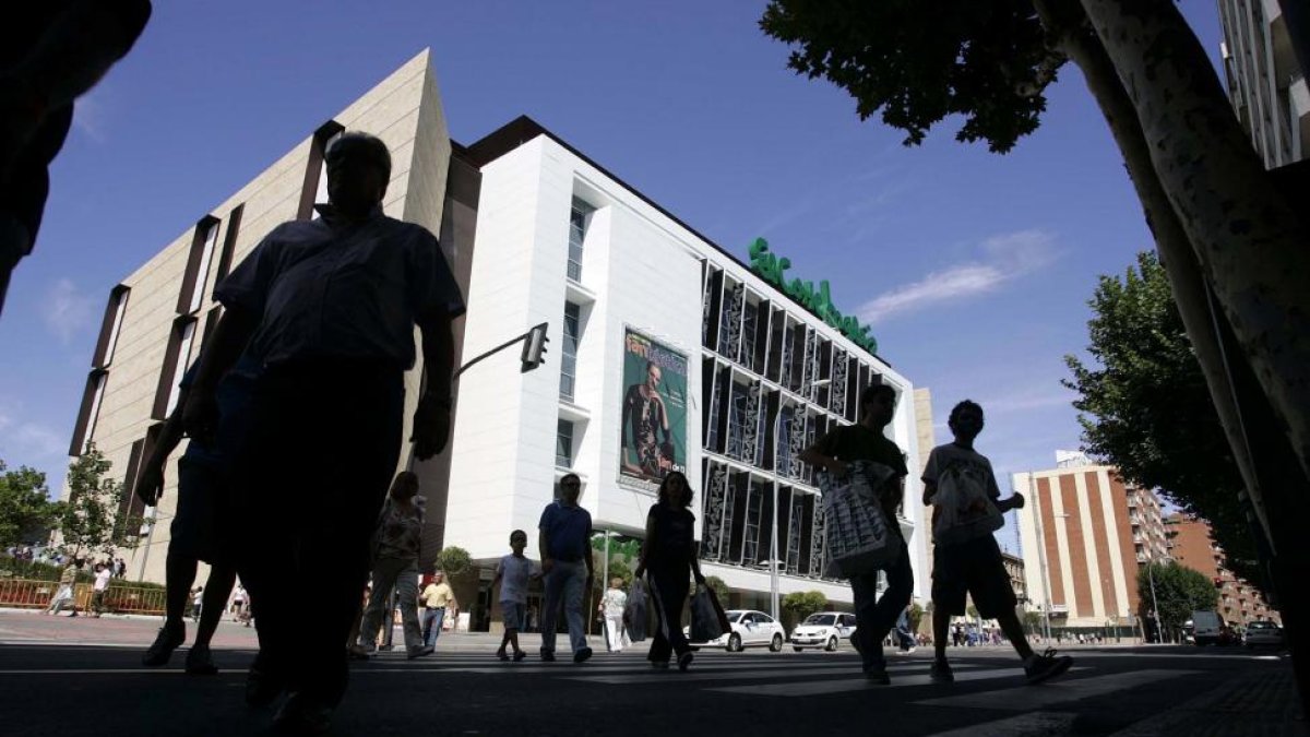 Centro comercial Corte Inglés de Salamanca.-ICAL