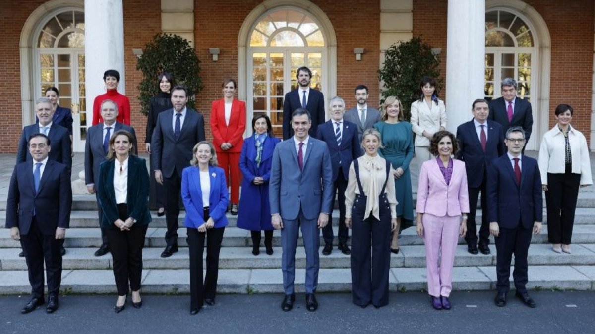 Primera reunión del nuevo Consejo de Ministros.-BERNARDO DÍAZ