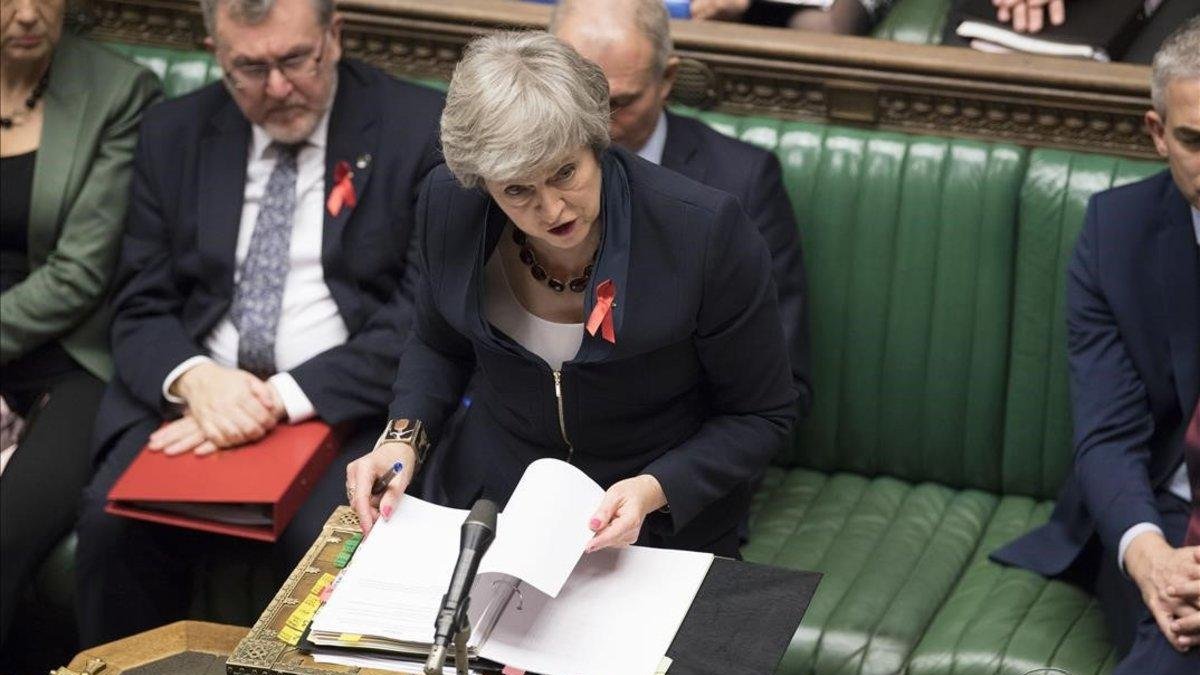 Theresa May, en la Cámara de los Comunes.-
