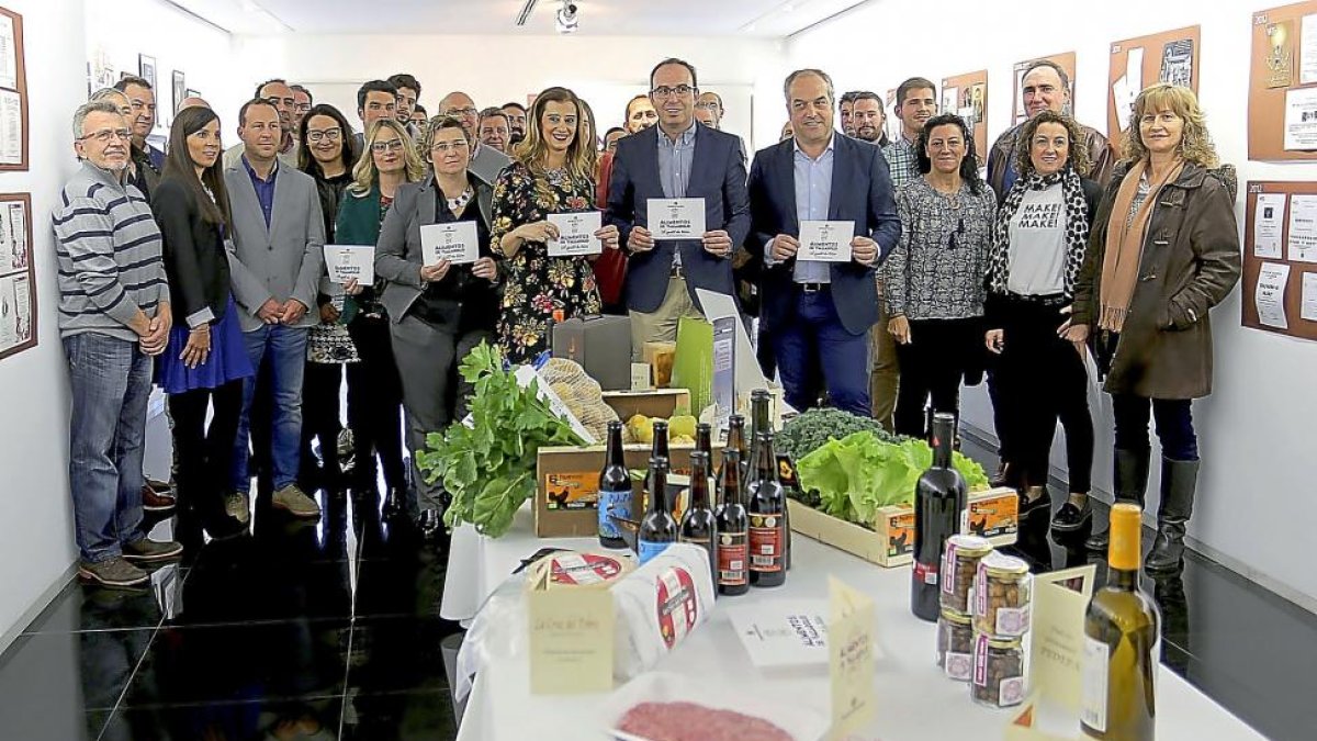 Productores asociados a ‘Alimentos de Valladolid’ ayer, durante la presentación de la página web.-EL MUNDO