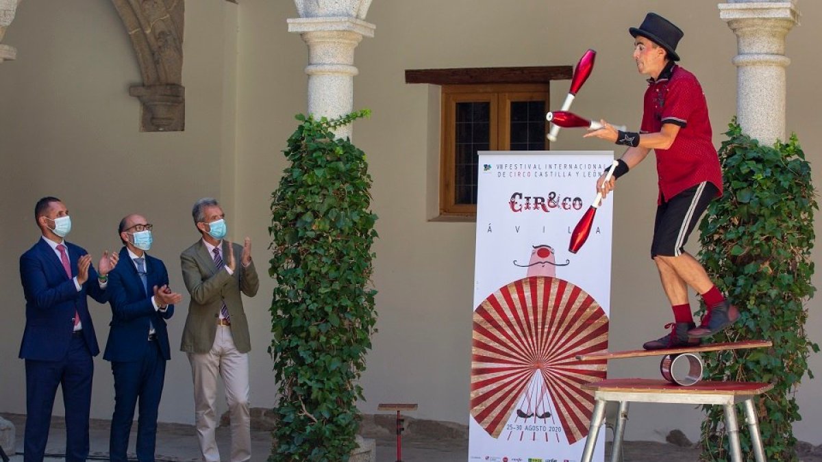 El consejero de Cultura y Turismo, Javier Ortega Álvarez, en la presentación de un evento cultura. PHOTOGENIC
