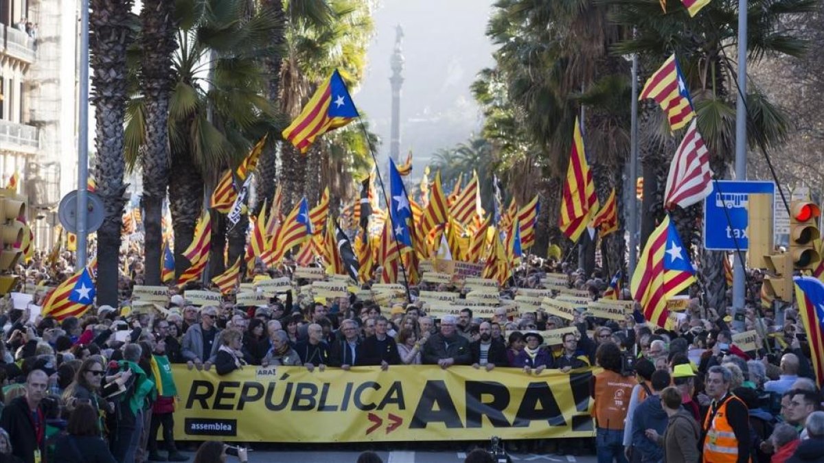Manifestación de la ANC en Barcelona, este domingo.-ALBERT BERTRAN