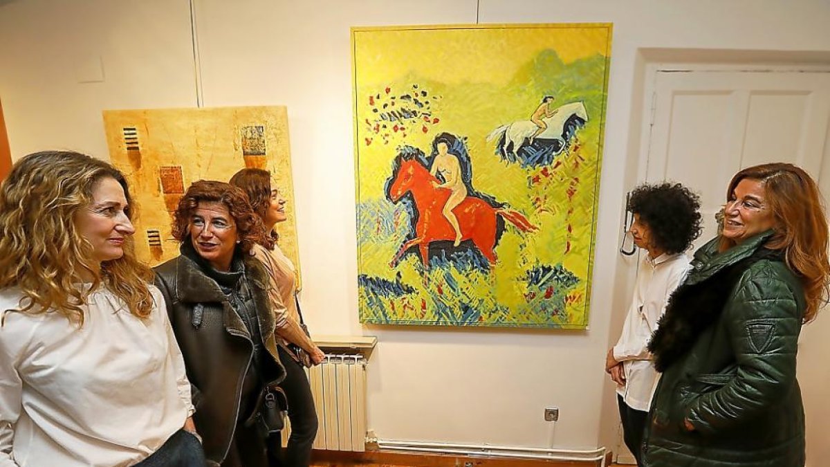 Algunas piezas de Pedro Monje que pueden contemplarse en la a galeríaRafael hasta el 10 de marzo-J. M. LOSTAU