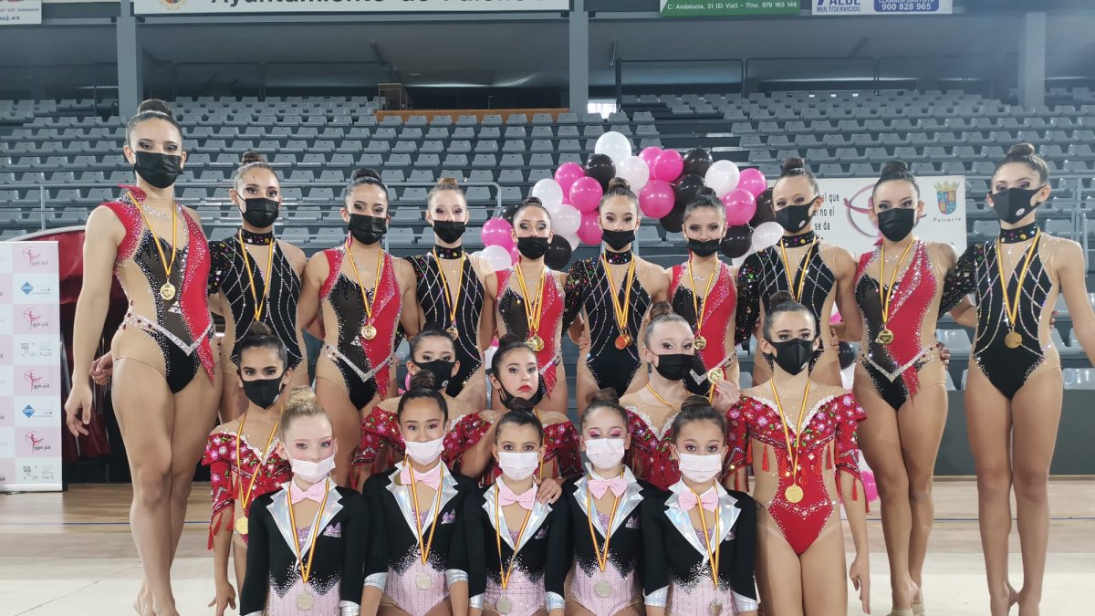 Gimnastas del CD La Victoria. / E. M.