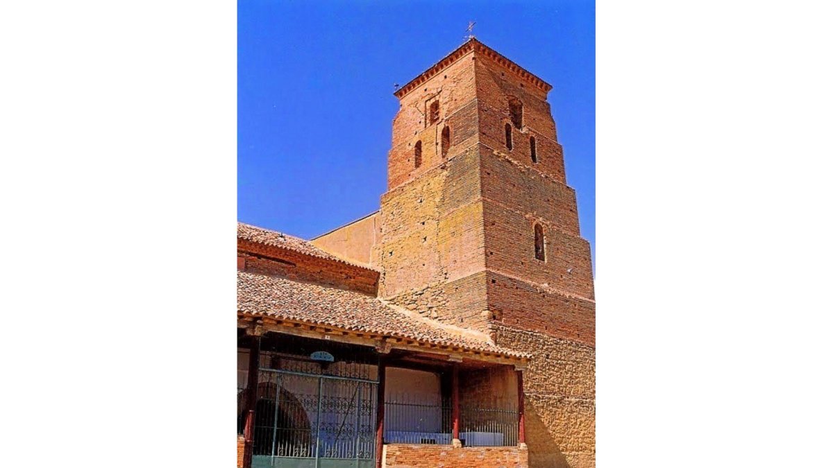 Iglesia de Santa María del Mercado de Mayorga que va a ser restaurada.-E. M.