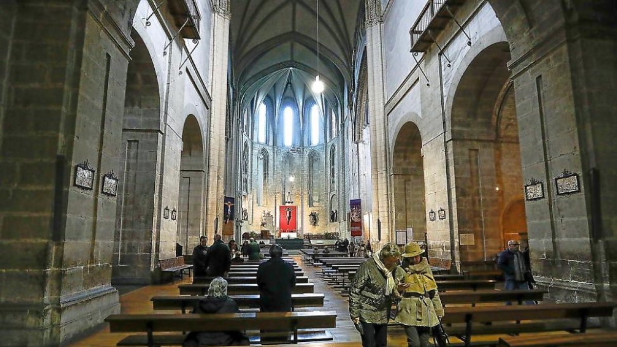 Interior de la Iglesia de San Pablo en la actualidad donde se celebraron las Cortes de 1518.-J.M. LOSTAU