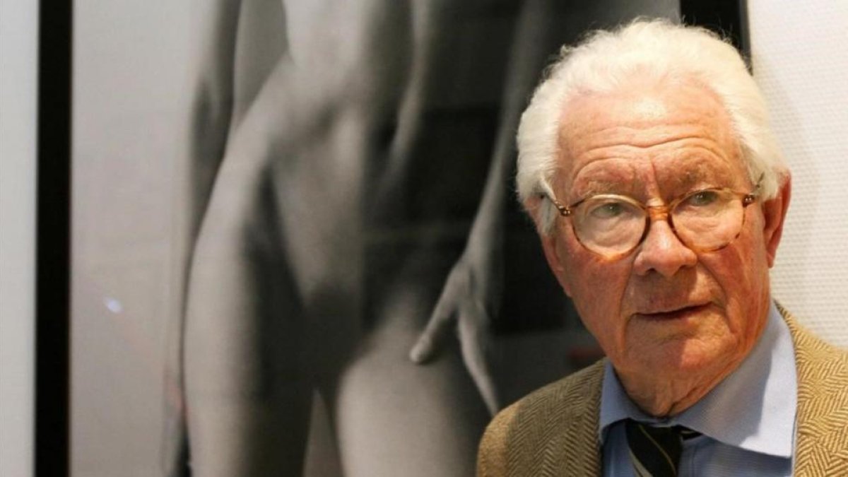 David Hamilton posa en una exposiciones celebrada en Stutgart, en el 2007.-AP / MICHAEL LATZ