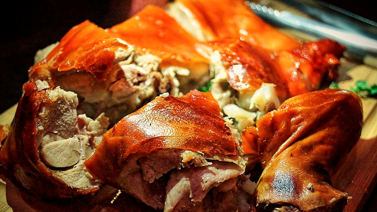 COCHINILLO ASADO