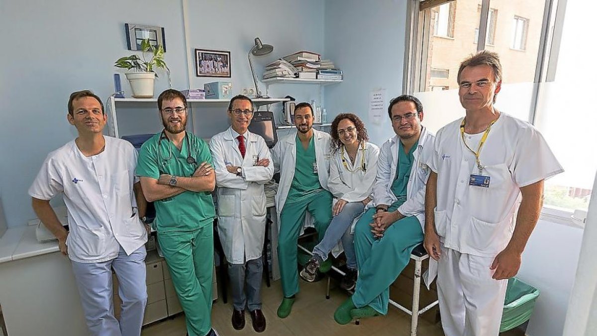 Equipo del Clínico de Valladolid que lidera el estudio pionero a nivel mundial.-PHOTOGENIC / PABLO REQUEJO